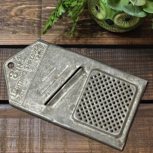 3 in 1 Lightning Shredder Metal Rustic Vintage Kitchen Decor
